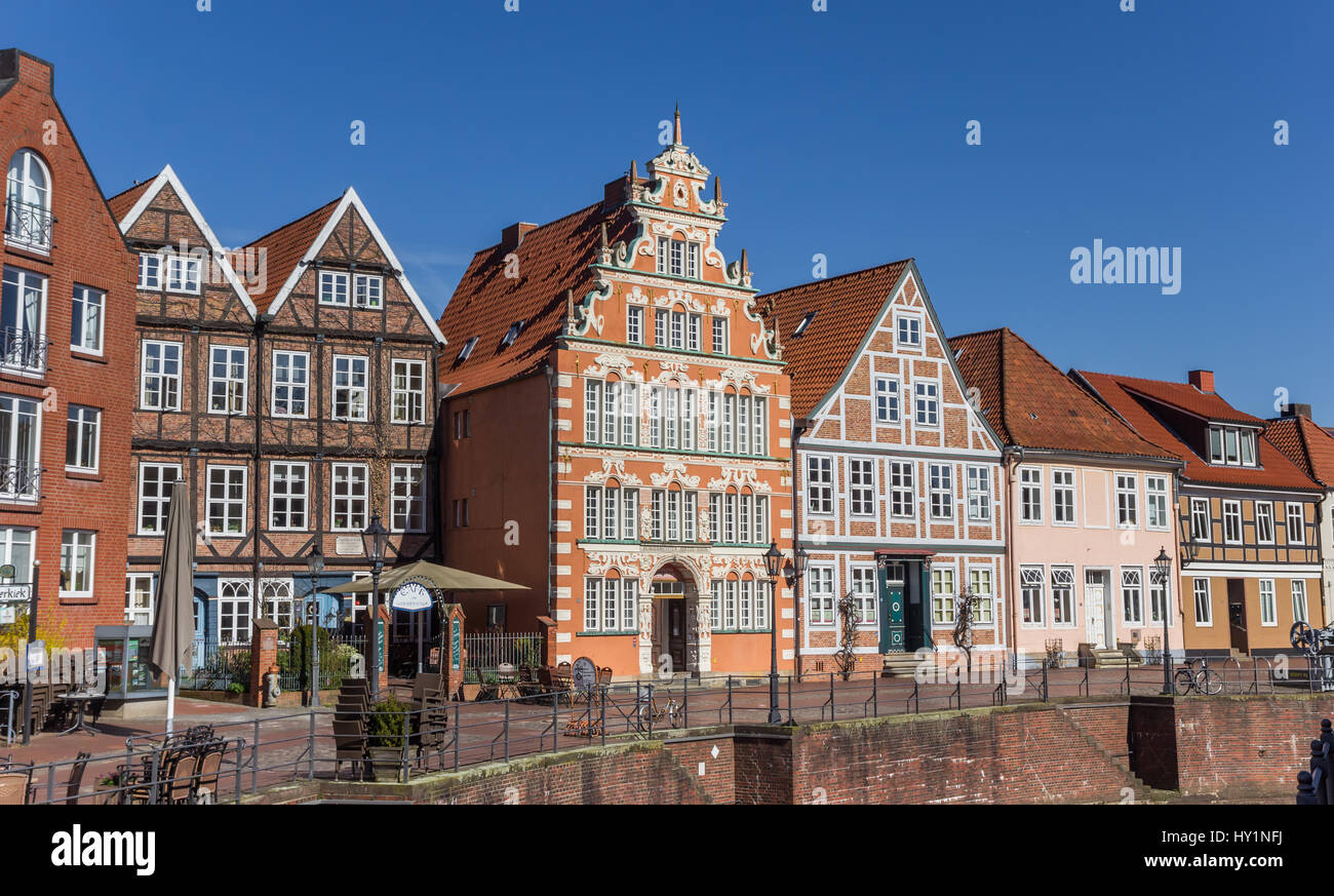 Historische Häuser in den zentralen Kanal in Stade, Deutschland Stockfoto