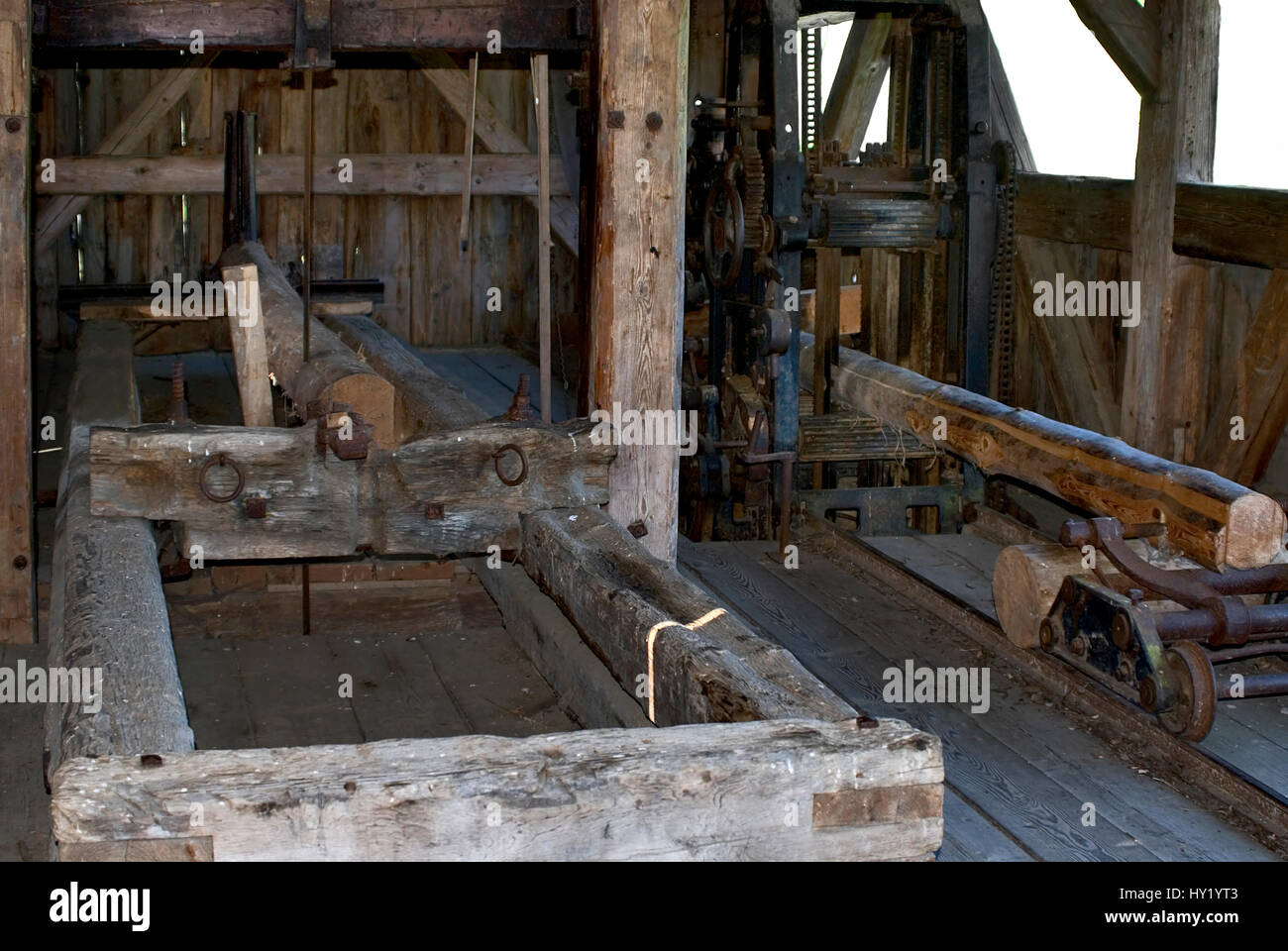 Hydropowered Sägewerk historische in Hohenlohe Open Air Folk Museum in der  Nähe von Schwäbisch Hall in Baden-Würtemberg in Süddeutschland.  Wasserbetrie Stockfotografie - Alamy