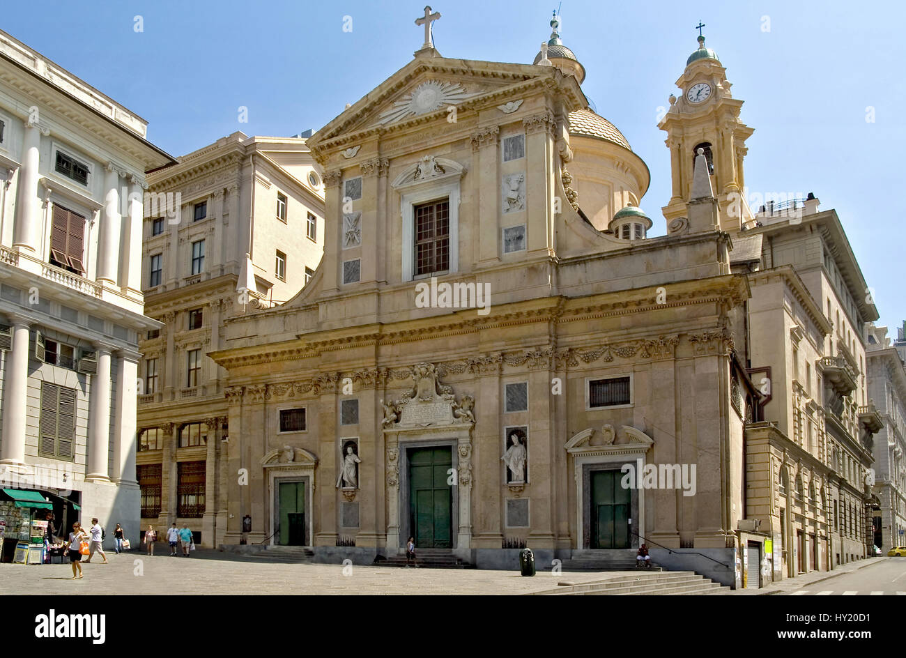 Die Chiesa del Gesù (Chiesa del Gesù e dei Santi Ambrogio e Andrea) ist eine Kirche an der Piazza Matteotti in Genua.  Chiesa del Gesù (Auch Chies sterben Stockfoto