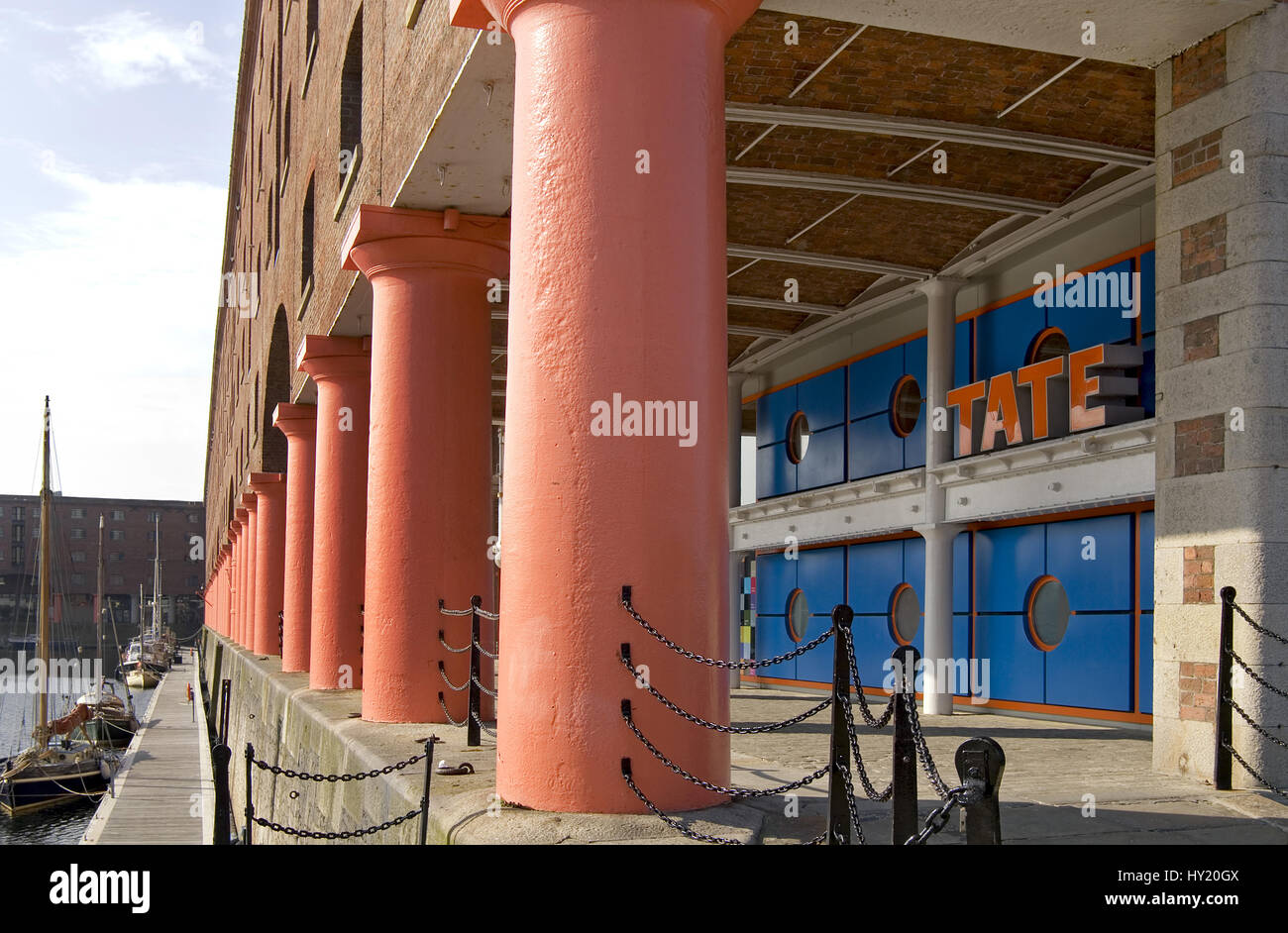 Tate Liverpool ist eine Kunstgalerie und Museum in Liverpool, Merseyside, England, und Teil der Tate, zusammen mit Tate St. Ives, Cornwall, Tate Britain, Lond Stockfoto