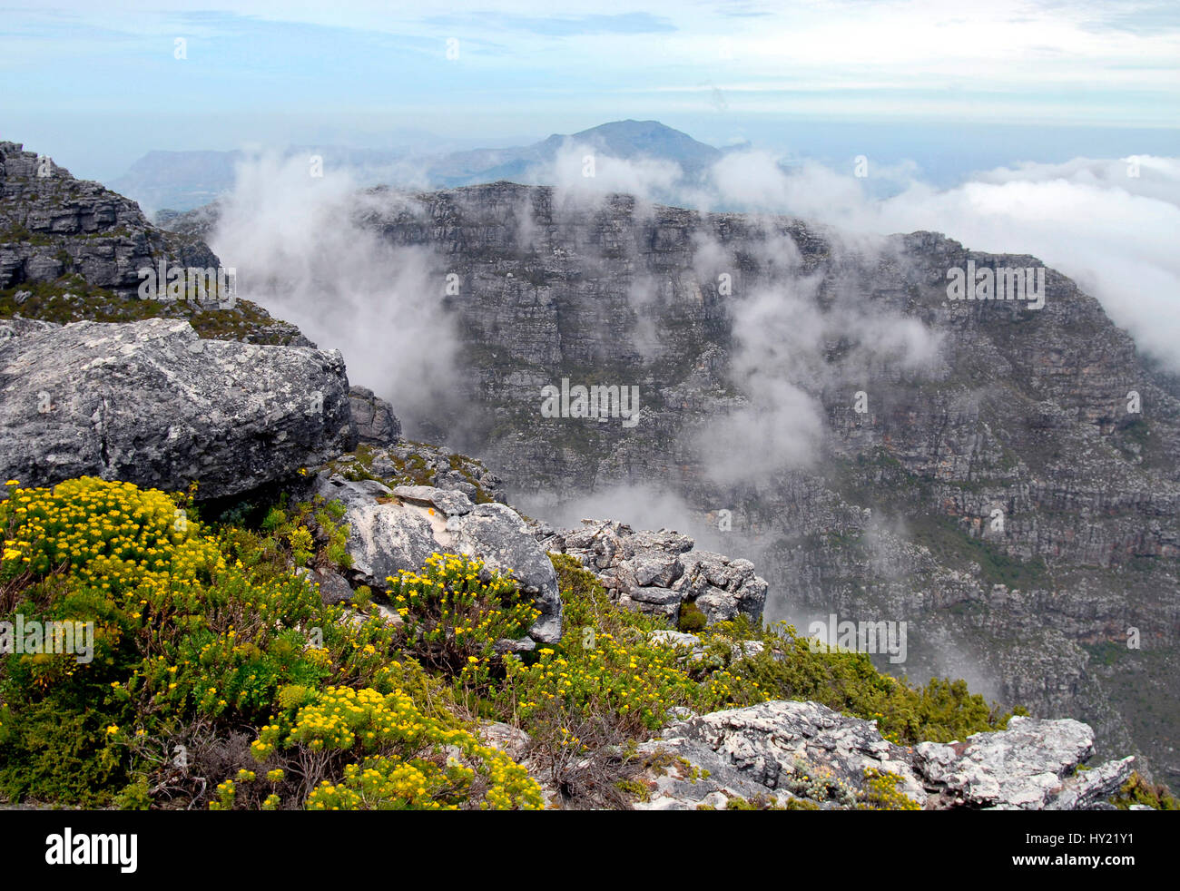 Bild der Blick entlang der berühmten Tafelberge in Kapstadt, Südafrika. Stockfoto
