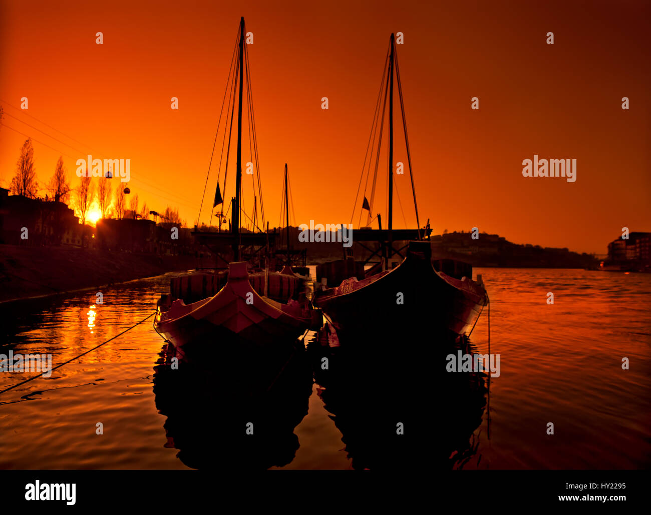 Rabelo Boote am Douro-Fluss Stockfoto