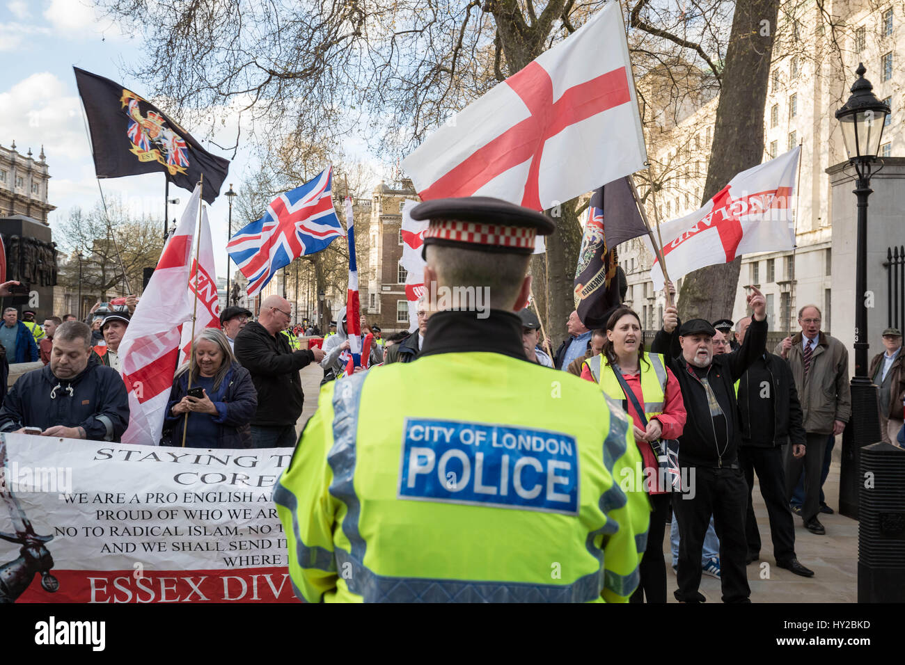 London, UK. 31. März 2017. Rechtsextreme Bewegung South East Allianz (SEA) Protest für Großbritannien, März März für Austritt, März gegen Einwanderung. © Guy Corbishley/Alamy Live-Nachrichten Stockfoto