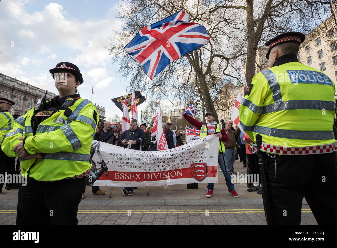 London, UK. 31. März 2017. Rechtsextreme Bewegung South East Allianz (SEA) Protest für Großbritannien, März März für Austritt, März gegen Einwanderung. © Guy Corbishley/Alamy Live-Nachrichten Stockfoto