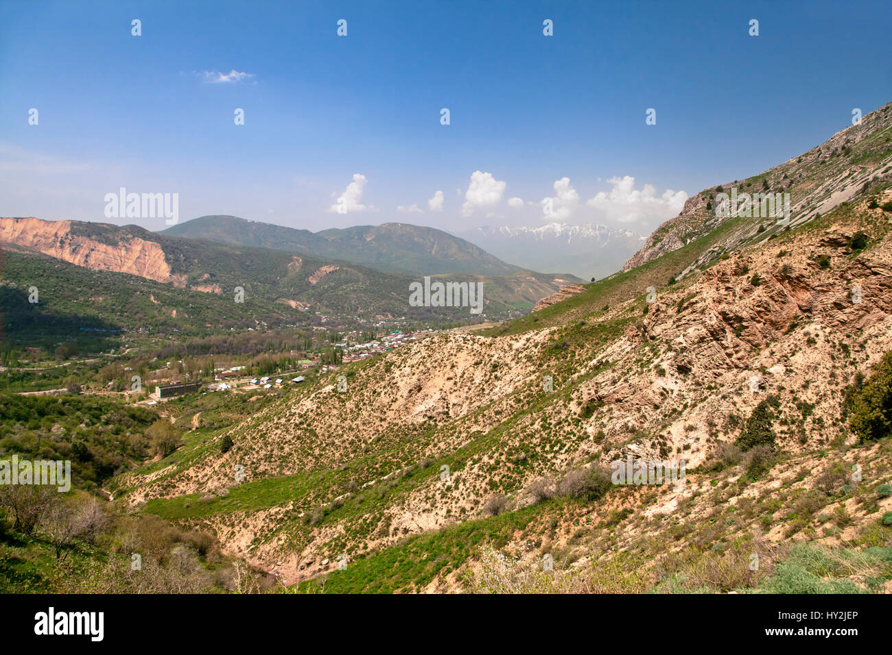 Tschimgan Berge, Usbekistan, an einem sonnigen Tag Stockfoto