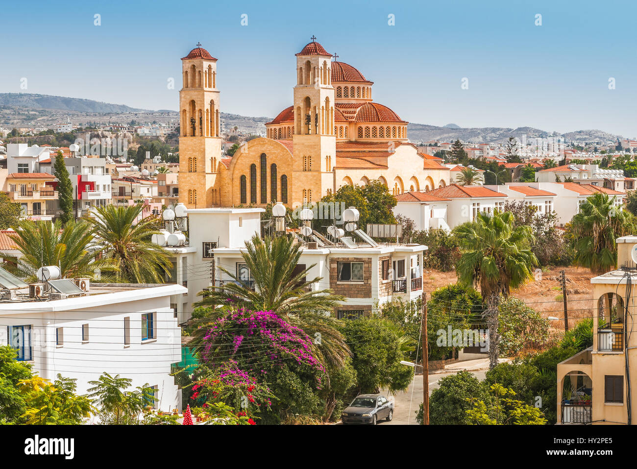 Blick auf die Stadt von Paphos in Zypern. Paphos ist bekannt als das Zentrum der antiken Geschichte und Kultur der Insel. Stockfoto