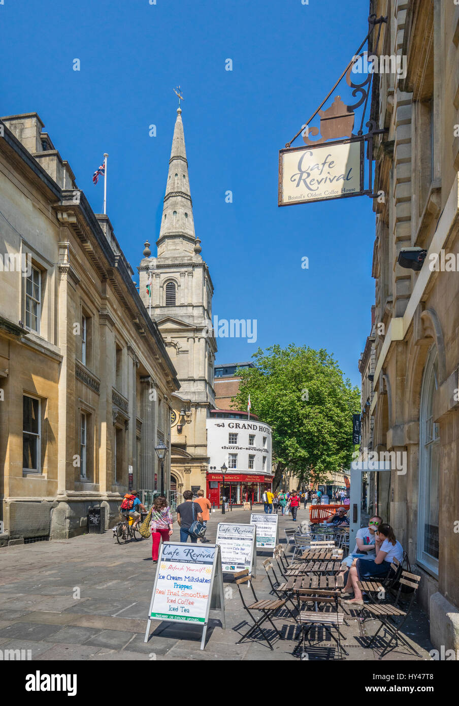 Vereinigtes Königreich, Süd-West-England, Bristol, Mais Straße mit Blick auf die Christuskirche mit St Ewen, eines der wichtigsten Straßen im historischen Zentrum Stockfoto