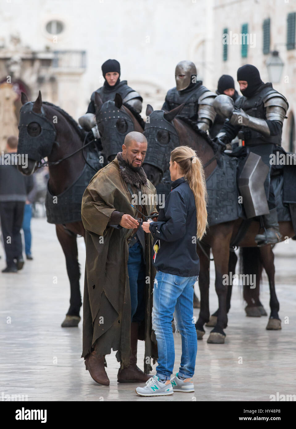 "Robin Hood: Origins Produktion schließt Teil der Hauptstraße in Dubrovnik zu Filmszenen wo: Dubrovnik, Kroatien bei: 28. Februar 2017 Credit: WENN.com ** nur verfügbar für die Veröffentlichung in UK, USA, Deutschland, Österreich, Schweiz ** Stockfoto