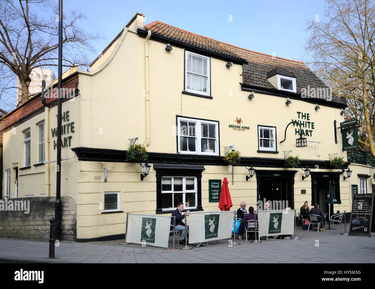 Das White Hart, niedriger rührseliger Straße, Bristol ursprünglich Teil des St James Priory ist seit späten 1600 ein pub Stockfoto