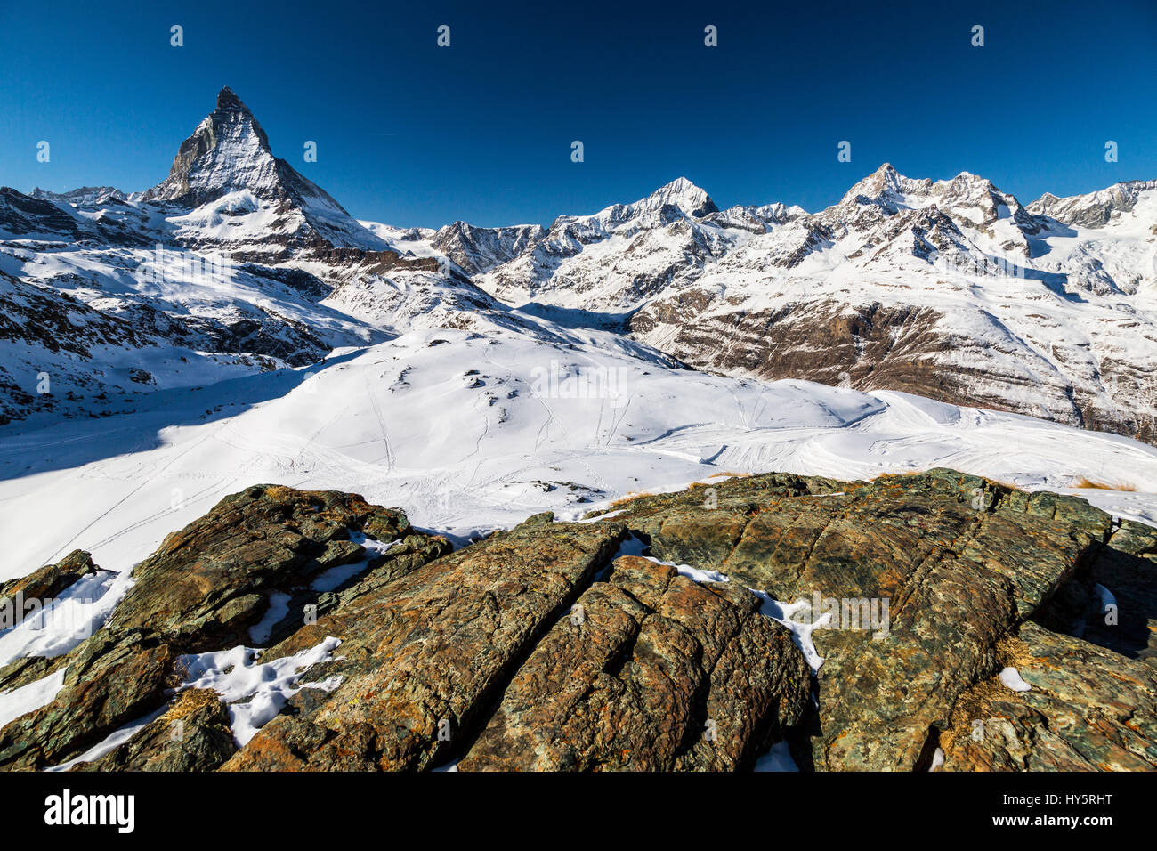 Riffelsee, Roteboden, Matterhorn, Peak, Reisen, Reisefotografie, im Freien, draußen, Natur, touristische, Reisen, Reiseziele, Außenansicht, Attraktion, Attraktionen, Schönheit in der Natur, Farbbild, natürliche Schönheit, Berglandschaft, Berglandschaften, Berglandschaft, la Stockfoto