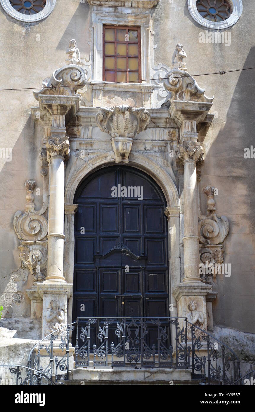 Alte Kirche in Cefalu, Sizilien, Italien Stockfoto
