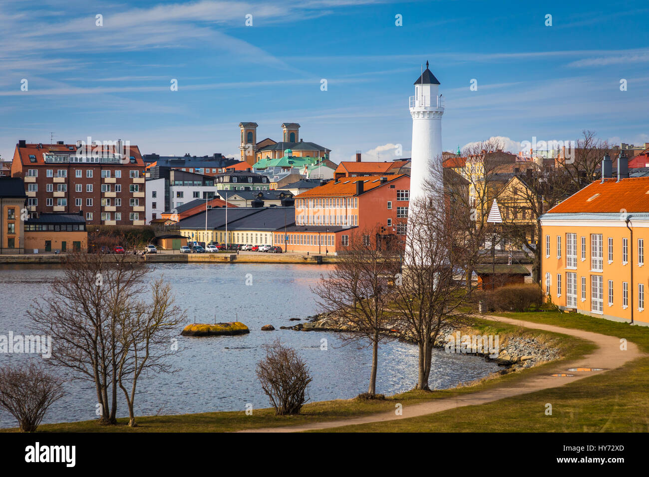 Blick auf Karlskona, Schweden von Stumholmen Insel... Karlskrona ist eine Ortschaft und der Sitz der Gemeinde Karlskrona, Blekinge Grafschaft, Schweden. Stockfoto
