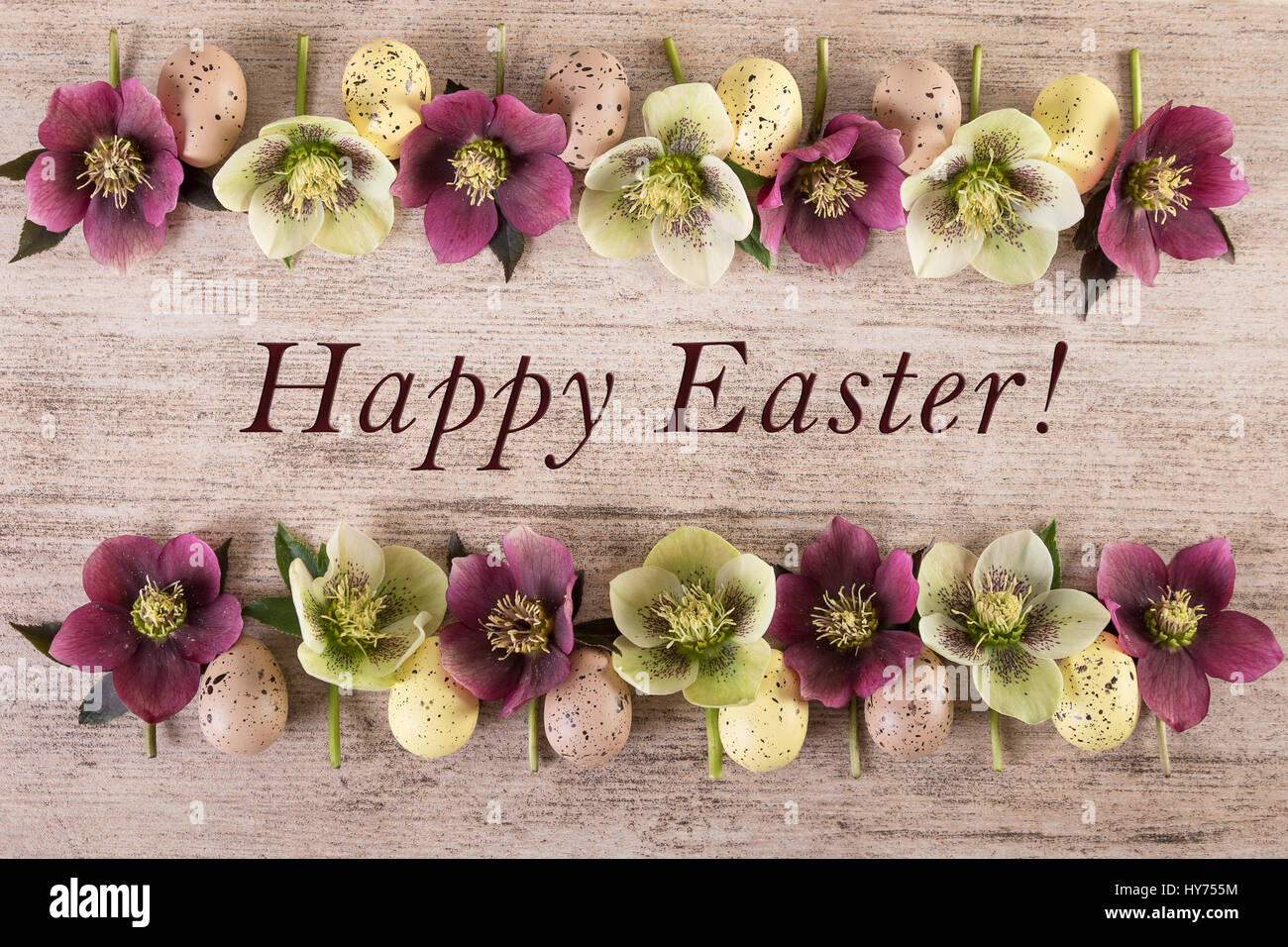 Ostern-Hintergrund Frohe Ostern. Frühling Blumen und Vase auf rustikalen braunen Hintergrund Stockfoto