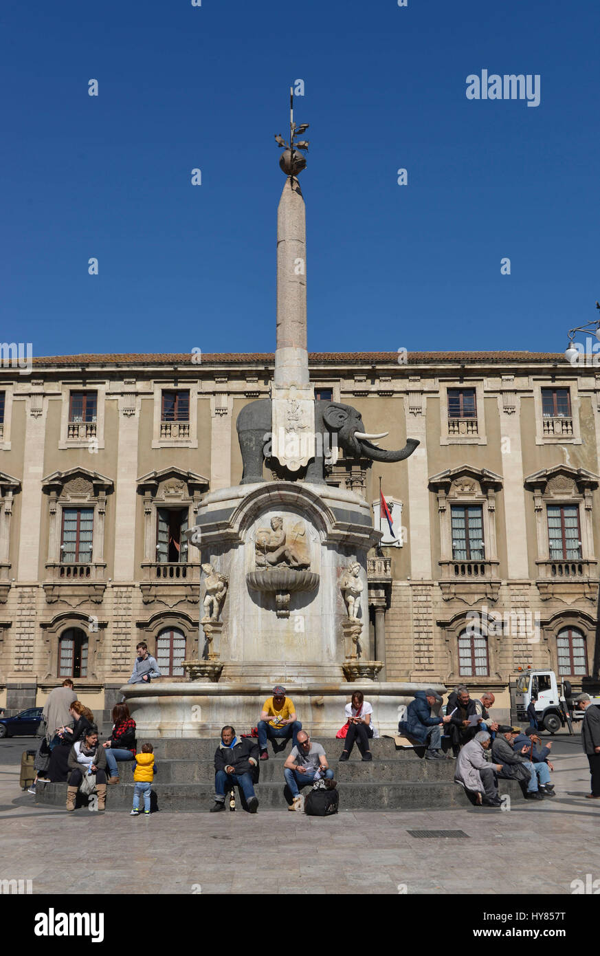 Elefanten Brunnen, Elefantenbrunnen und Palazzo Degli Elefanti, Piazza Duomo, Catania, Sizilien, Italien, Sizilien, Italien Stockfoto