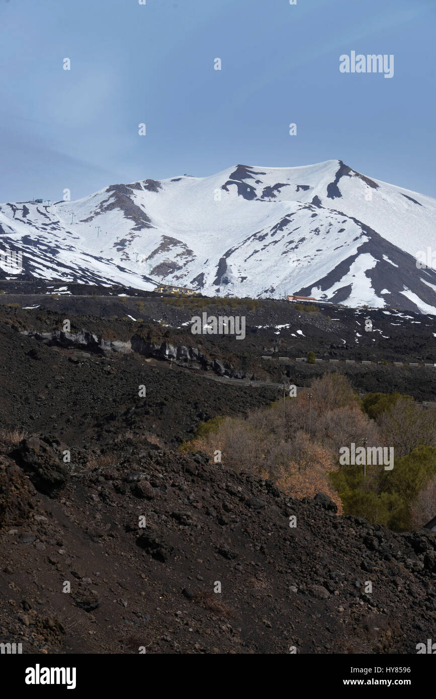 Lava-Gestein, Schnee, Vulkan Ätna, Sizilien, Italien, Lavagestein, Schnee, Vulkan, Sizilien, Italien Stockfoto