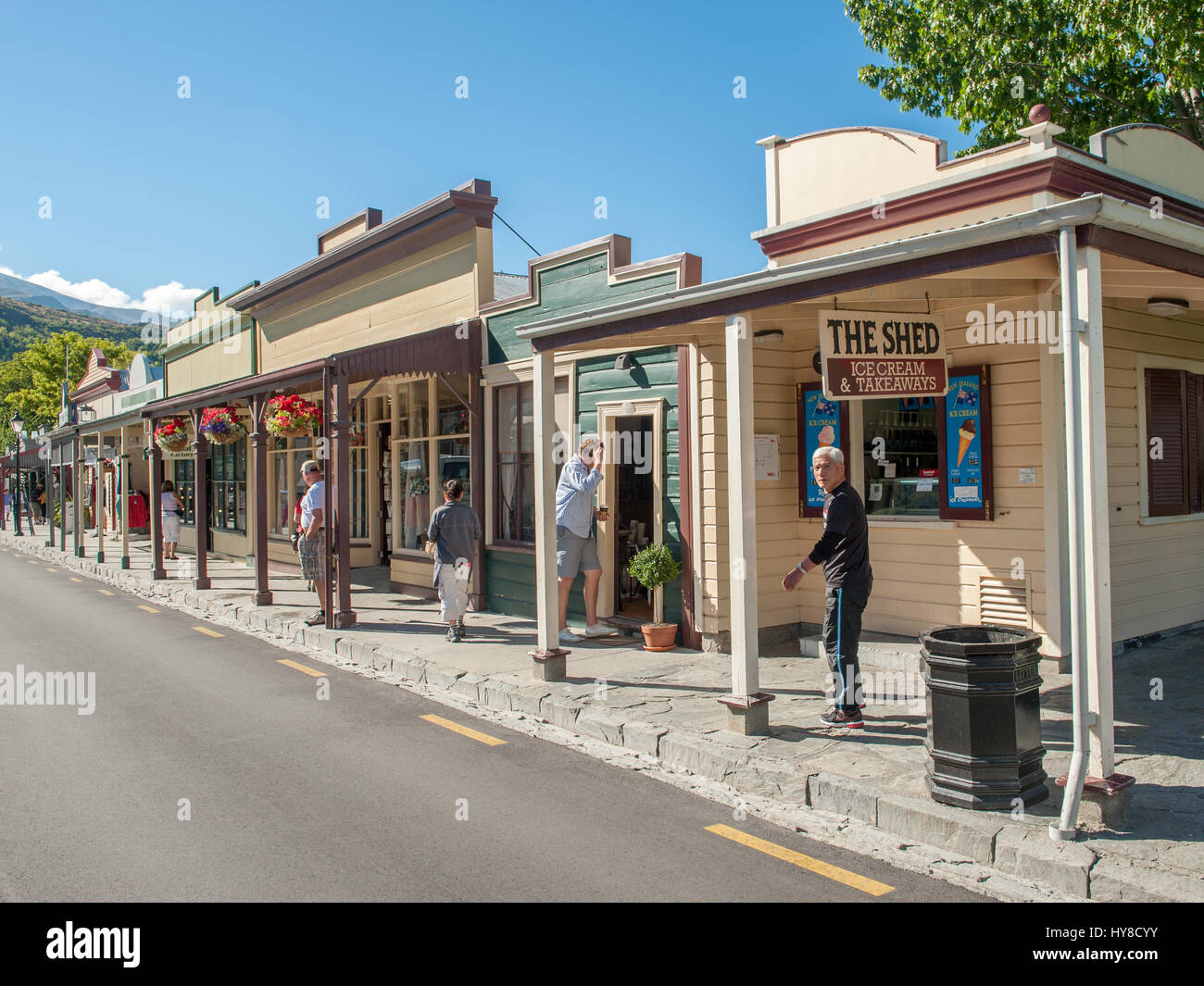 Buckingham-Straße in Arrowtown... Arrowtown ist eine historische Goldgräberstadt in der Nähe von Queenstown in Central Otago, Neuseeland. Stockfoto