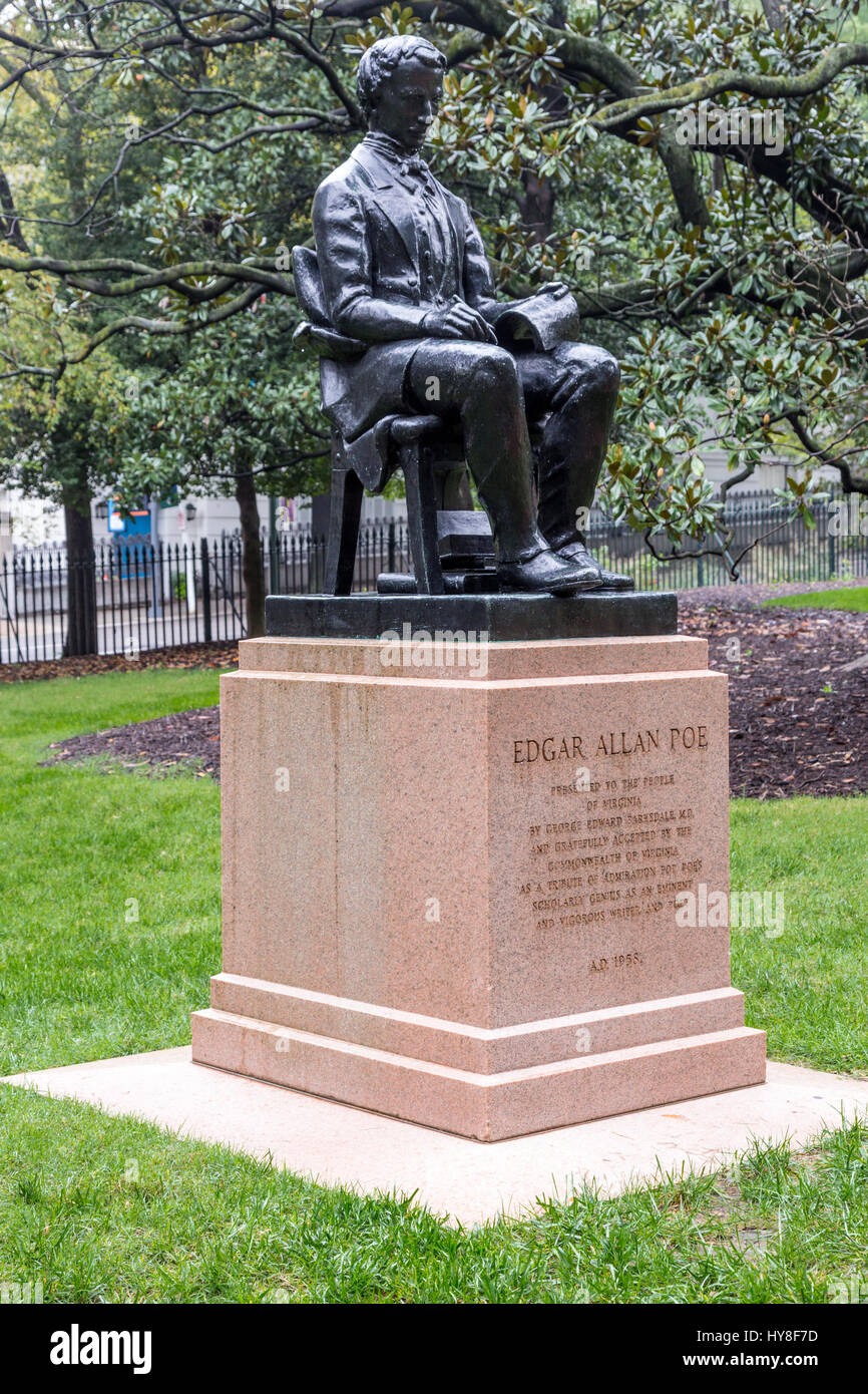 Richmond, Virginia.  Statue von Poe auf dem Kapitol-Gelände. Stockfoto