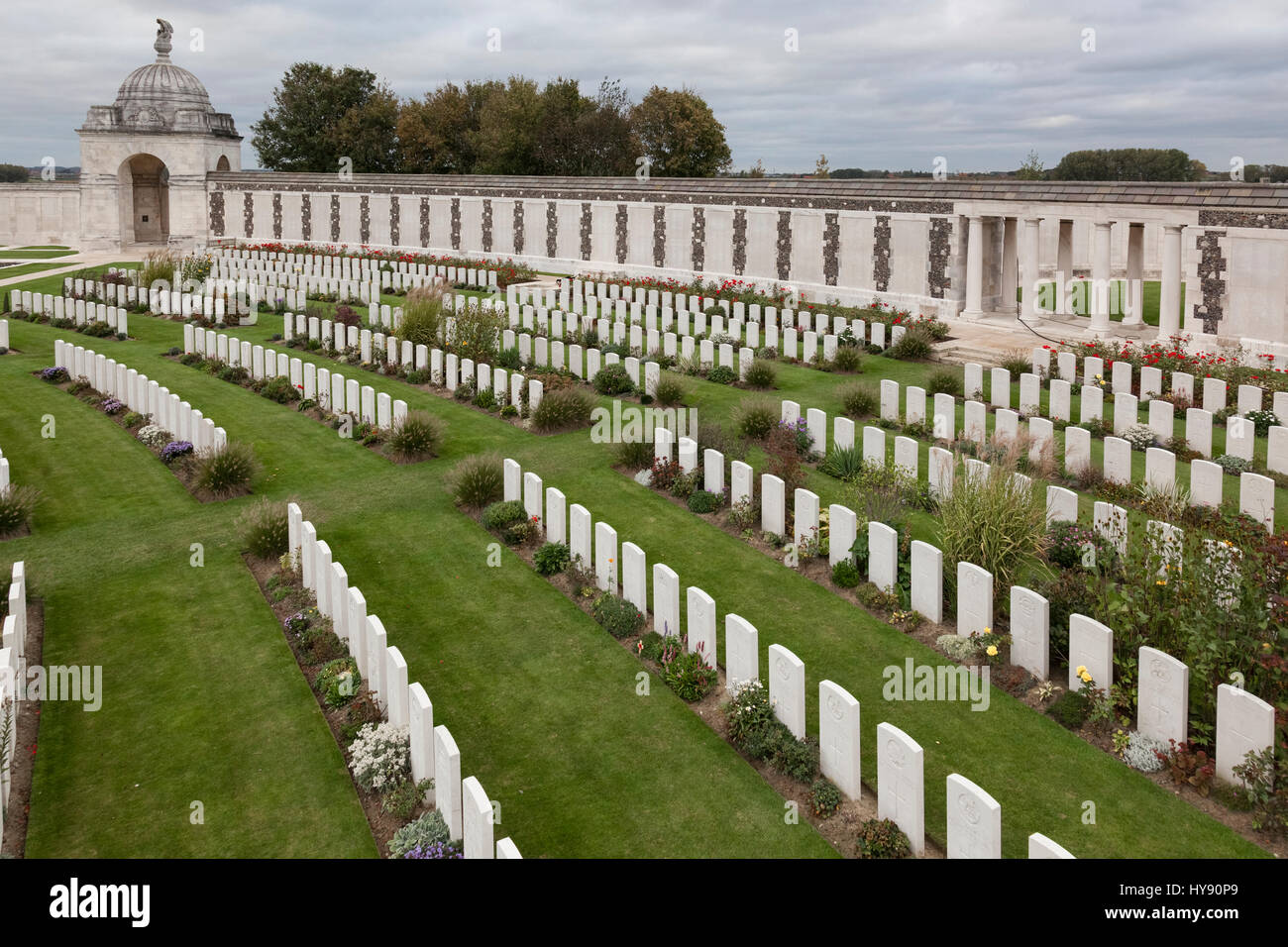 Tyne Cot Commonwealth War Graves Cemetery and Memorial auf die fehlende ist der größte Friedhof für Commonwealth Kräfte in der Welt, für jeden Krieg Stockfoto