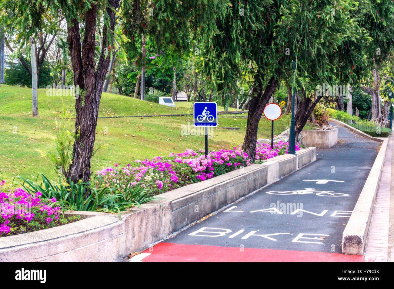 Anmeldung bike Lane im park Stockfoto