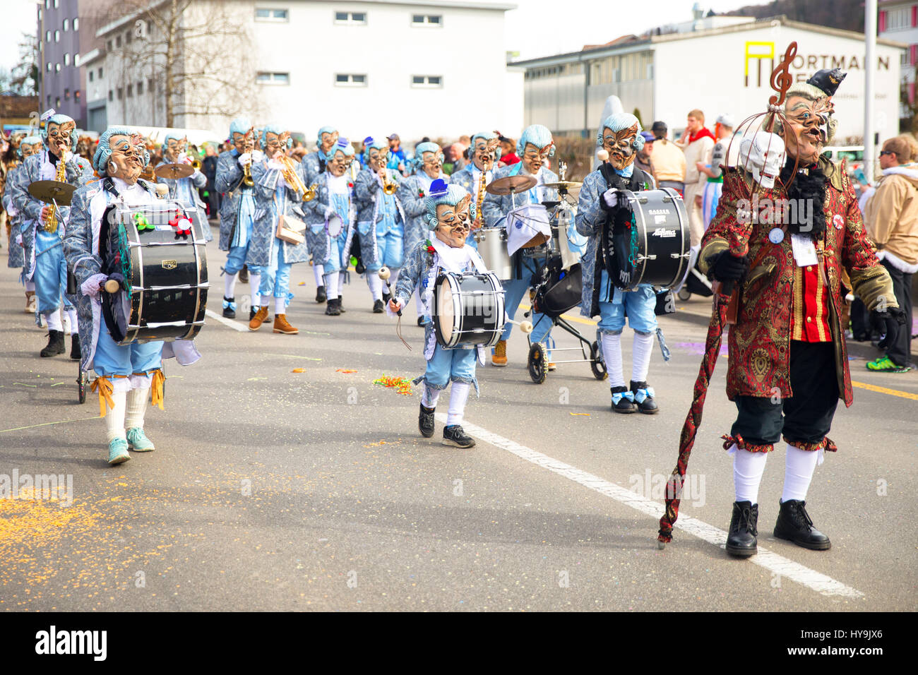 Traditionelle Karnevalsumzug Karneval Masken in Luzern, Schweiz. Stockfoto
