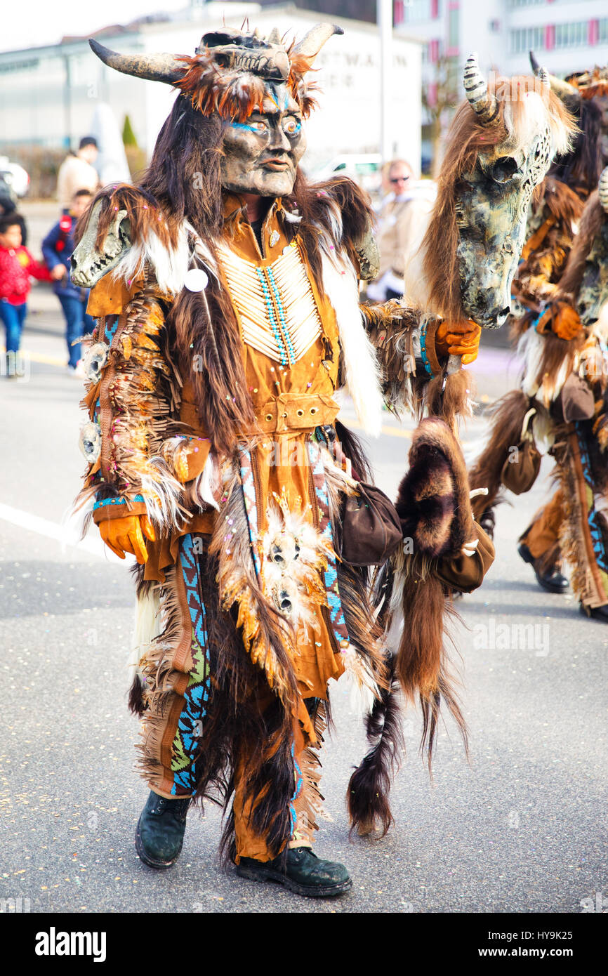 Traditionelle Karnevalsumzug Karneval Masken in Luzern, Schweiz. Stockfoto