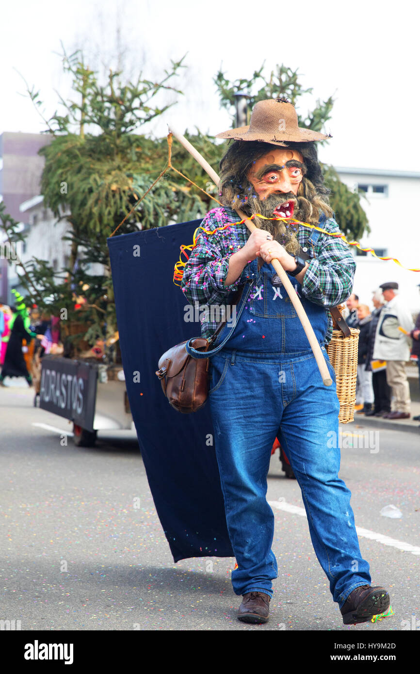 Traditionelle Karnevalsumzug Karneval Masken in Luzern, Schweiz. Stockfoto