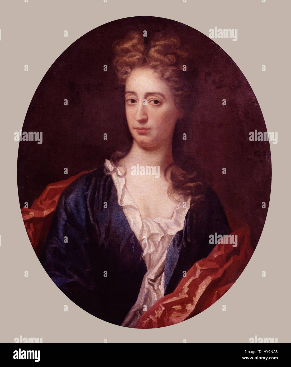 Dieses Porträt, das einst als Abigail, Lady Masham identifiziert wurde, zeigt eine unbekannte Frau im britischen Porträtstil des 18. Jahrhunderts. Das Werk ist ein Paradebeispiel für den Fokus der Ära auf aristokratische Porträtmalerei und formale Darstellung. Stockfoto