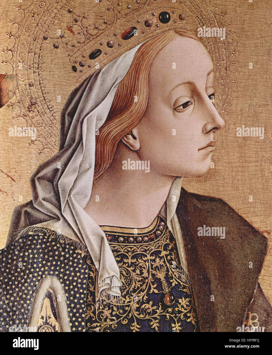 Carlo Crivelli war ein italienischer Renaissancemaler, der für seine detaillierten und lebendigen religiösen Werke bekannt ist. Sein unverwechselbarer Stil verbindet die gotische Tradition mit dem Realismus der Renaissance, oft mit einer aufwendigen religiösen Ikonographie. Stockfoto