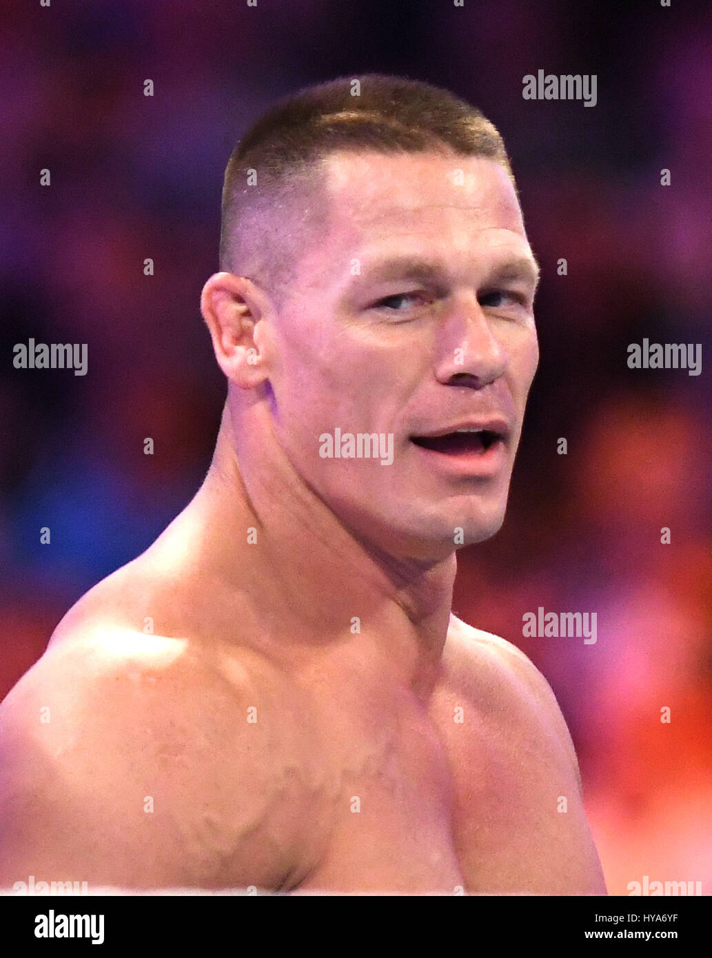 Orlando, FL, USA. 2. April 2017. John Cena bei WWE WrestleMania 33 im Camping World Stadium in Orlando, Florida am 2. April 2017. Bildnachweis: George Napolitano/Medien Punch/Alamy Live-Nachrichten Stockfoto