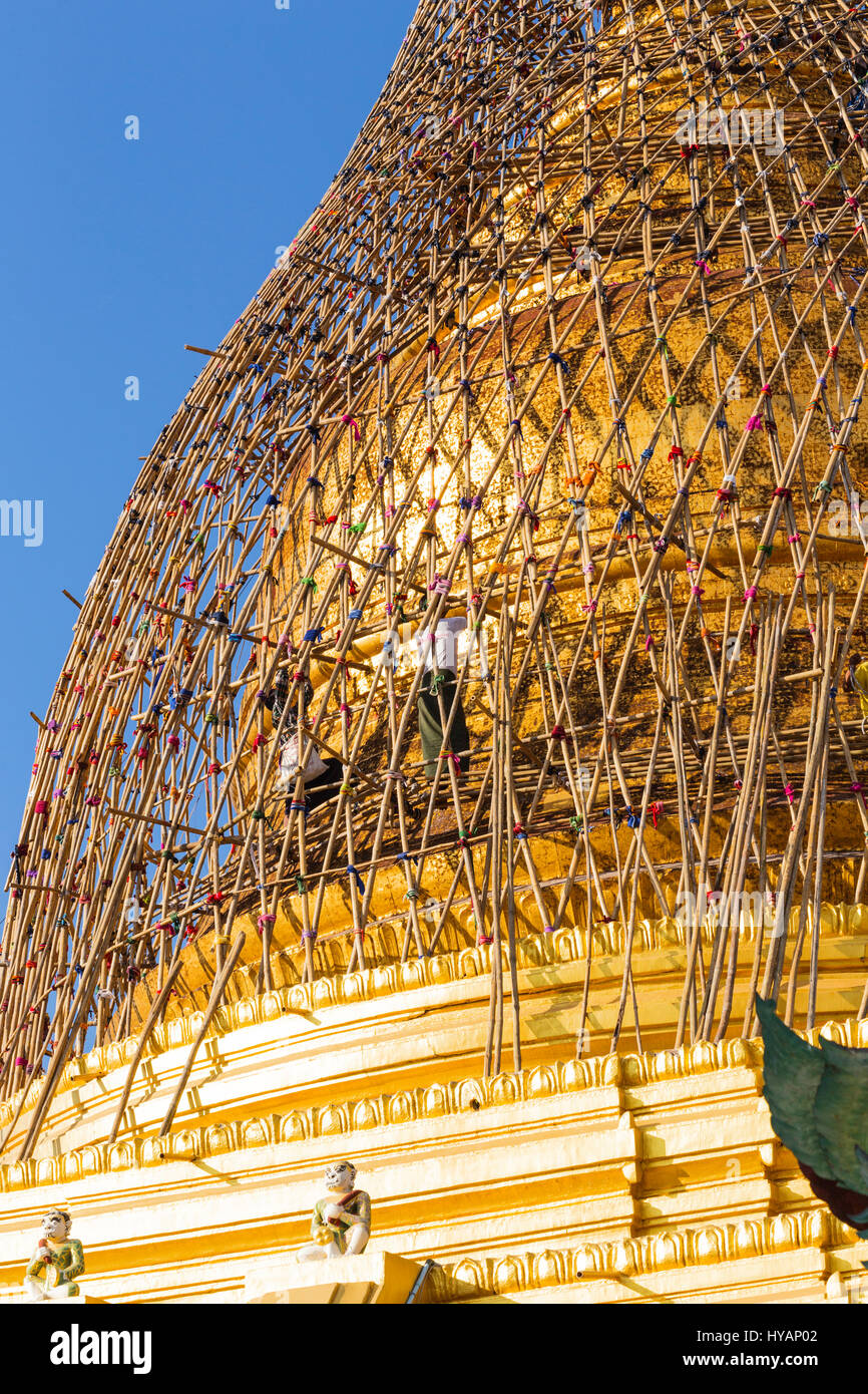 Renovierung des Tempels in Myanmar (Burma) nach Erdbeben Stockfoto