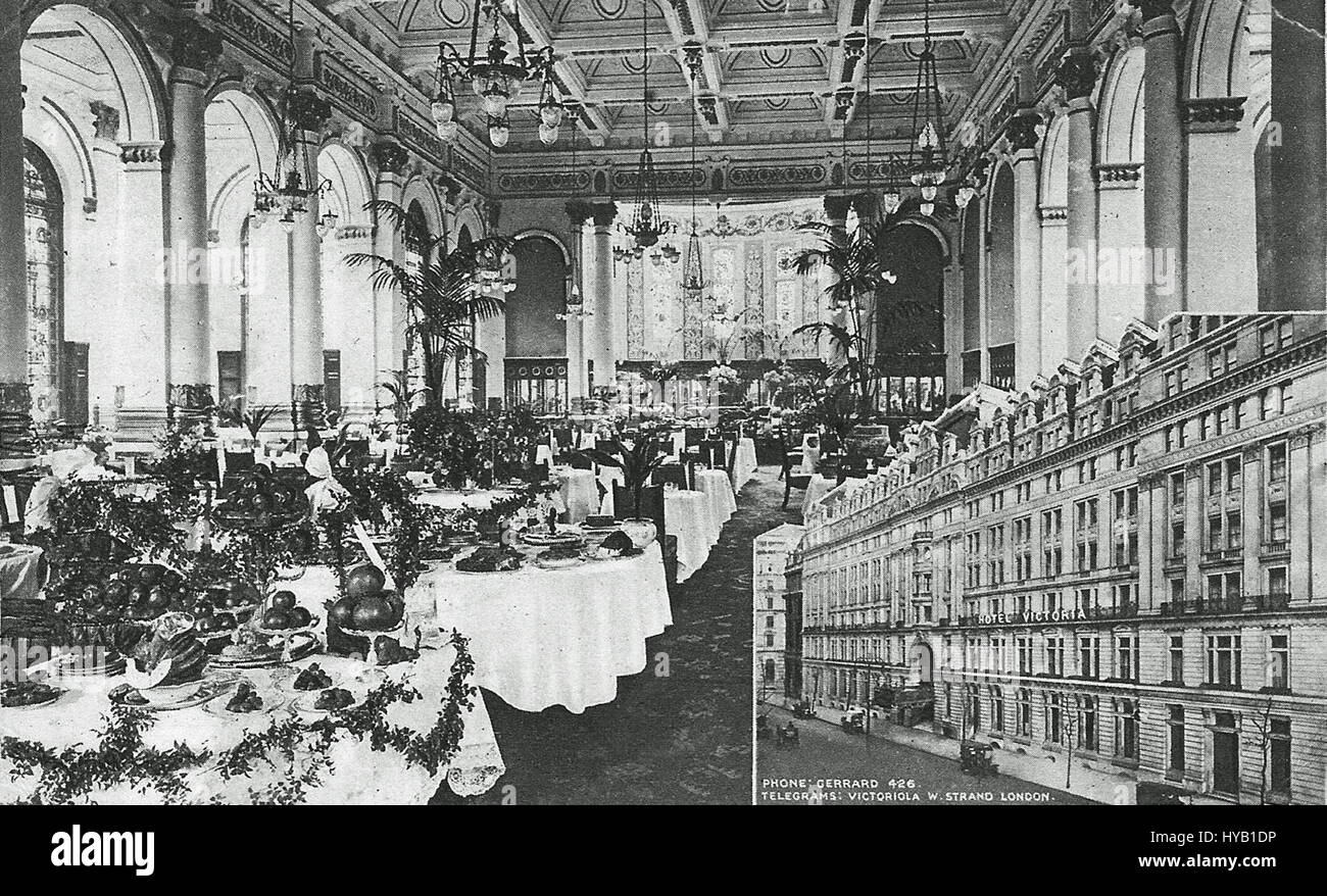 Die Northumberland Avenue ist eine prominente Straße in London, die Charing Cross mit dem Themseufer verbindet. Die Straße ist bekannt für ihre historische Bedeutung und architektonische Merkmale, mit mehreren bemerkenswerten Gebäuden und Wahrzeichen entlang ihres Weges. Es ist nach wie vor eine wichtige Durchgangsstraße im Zentrum von London, die zur kulturellen und historischen Landschaft der Stadt beiträgt. Stockfoto
