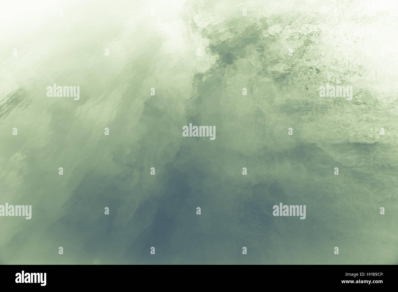 Zusammenfassung Hintergrund grün vorherrschende Farbe im berühmten Salinen in Gruissan, Languedoc-Roussillon, Frankreich. sehr bekannt für die Herstellung von Meersalz her Stockfoto