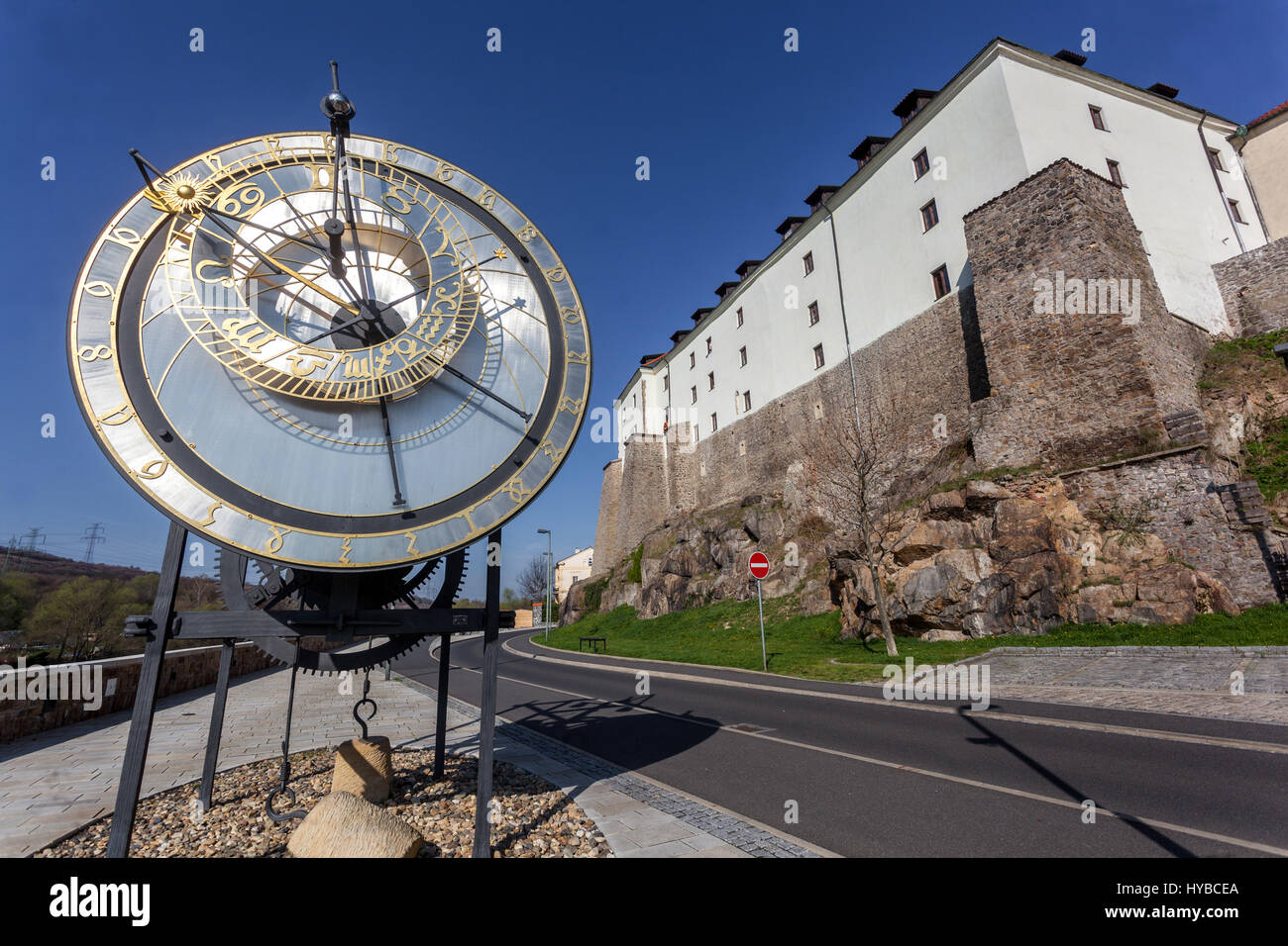 Kadan, Nordböhmen, Tschechien, Europa große Uhren Stockfoto