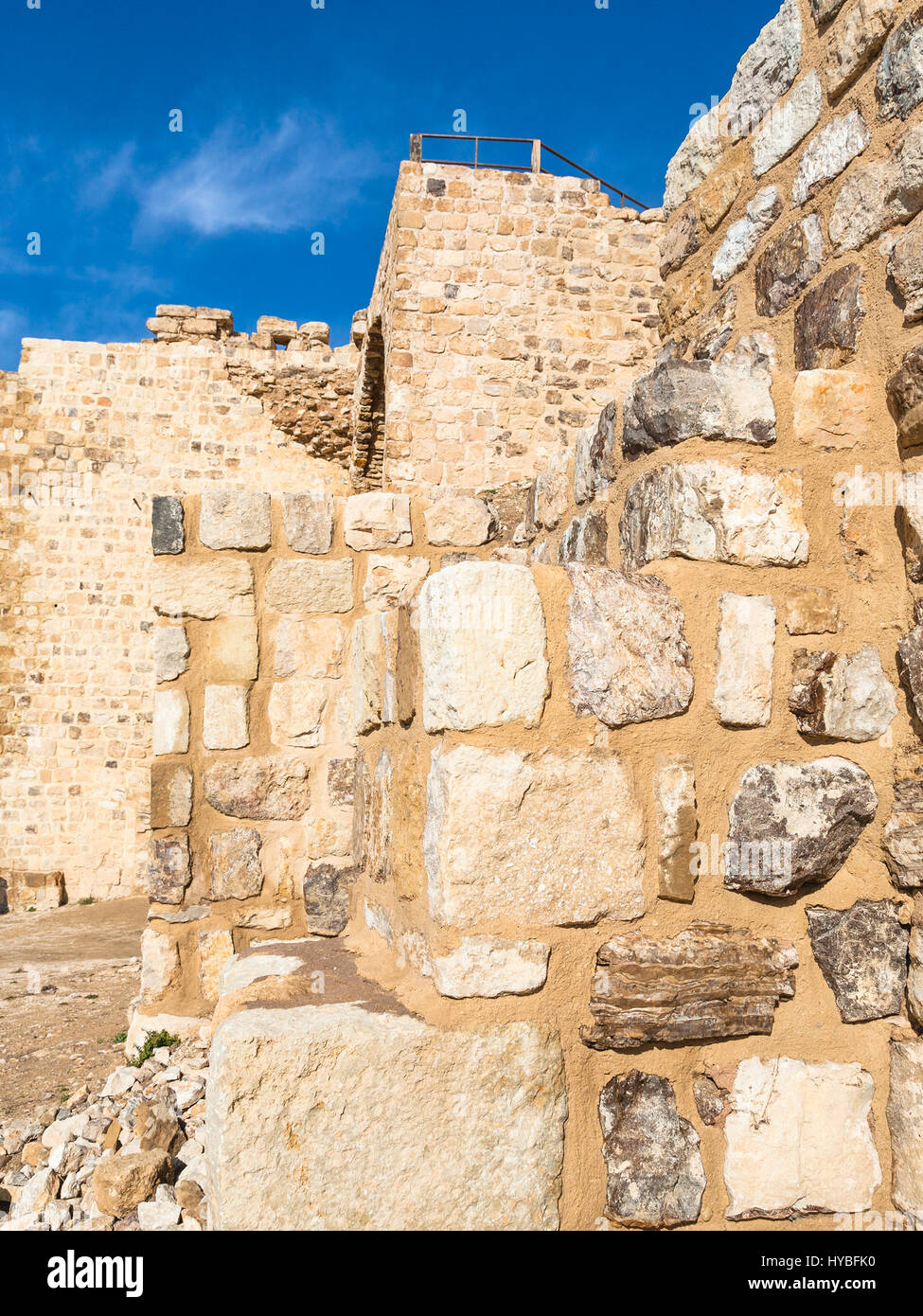 Reisen Sie nach Nahost Land Jordanien - Innenwänden der mittelalterlichen Burg in Kerak Stockfoto