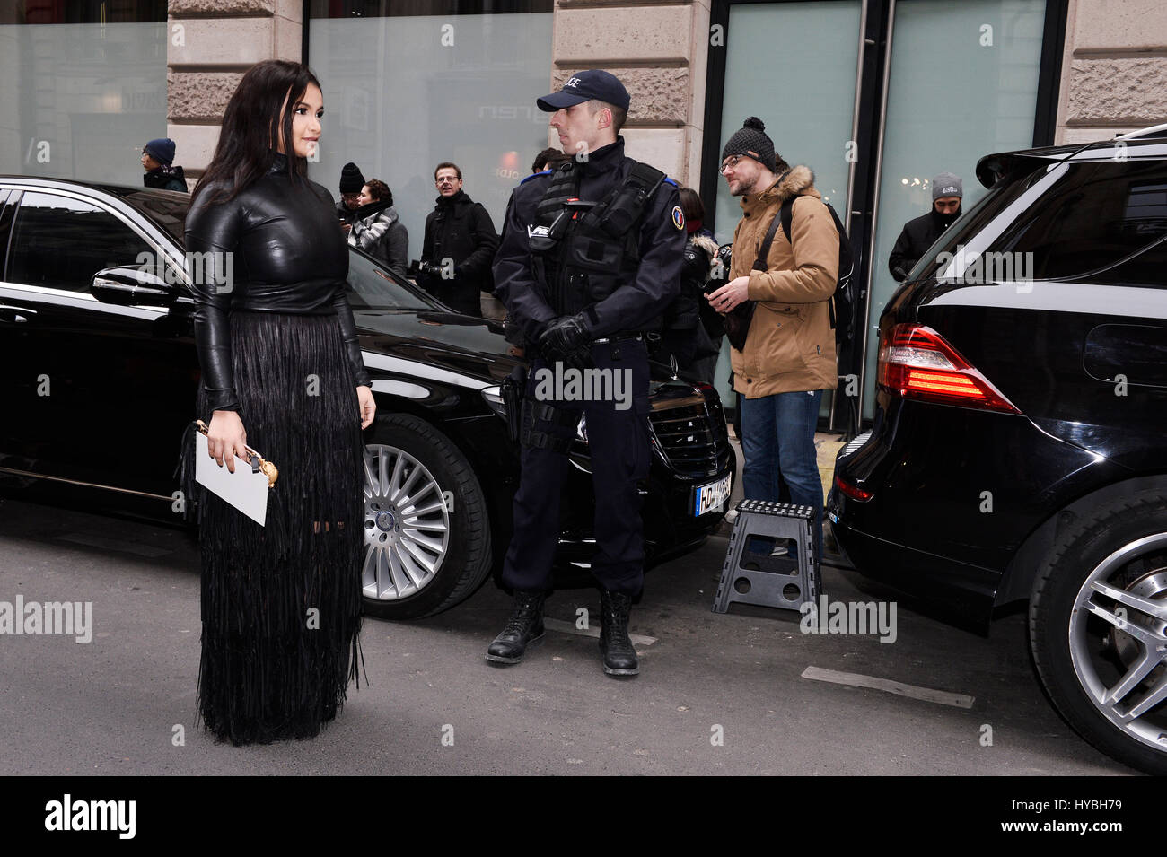 Streife auf der Paris Fashion Week, Paris, Frankreich Stockfoto