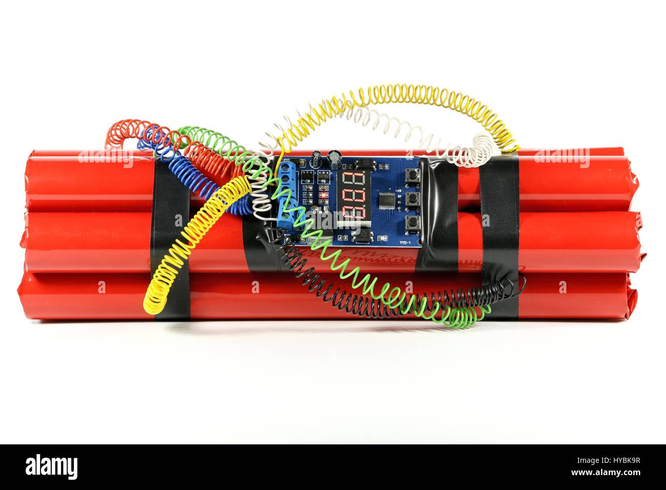 Bombe mit digitalen CountdownTimer isoliert auf weißem Hintergrund