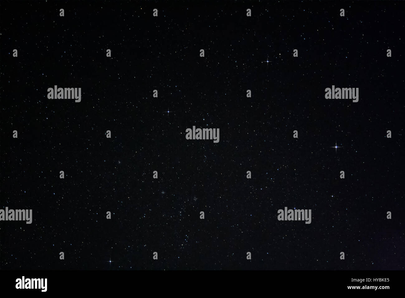 Weites Feld des Sternbild Auriga mit Messier 36, 37 und 38 Stockfoto