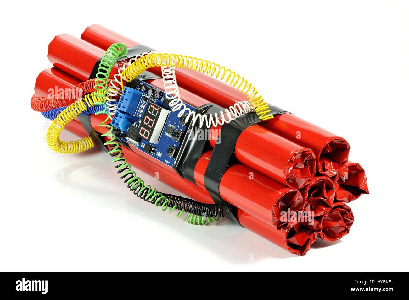 Bombe mit digitalen CountdownTimer isoliert auf weißem Hintergrund