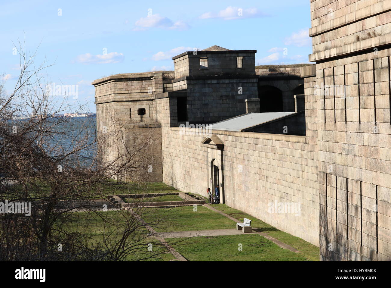 Blick auf die Vorderseite des Fort Wadsworth und Haupteingang Stockfoto