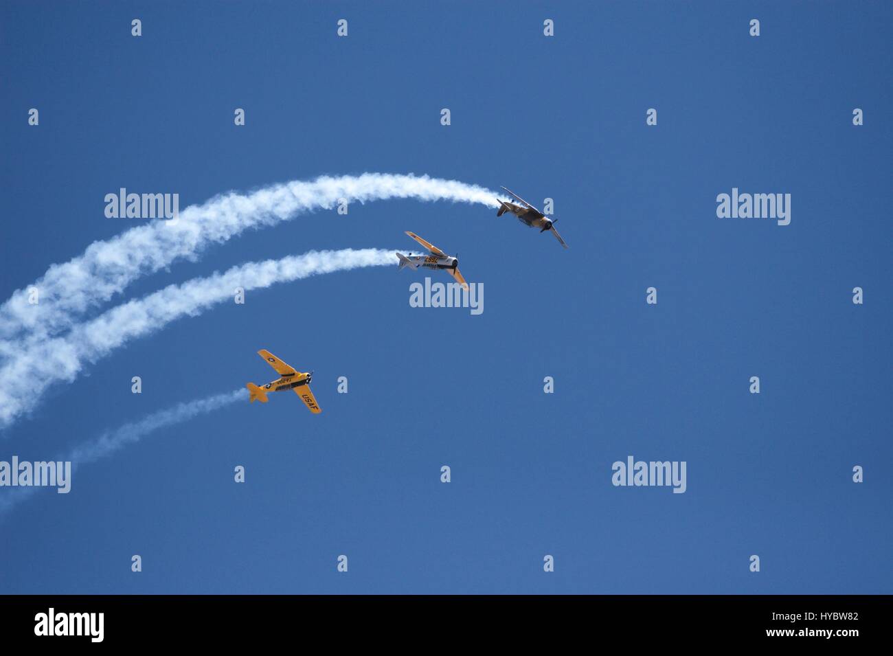 Drei kleine Flugzeuge in der Ausbildung in Tyabb Airshow 2016 Stockfoto
