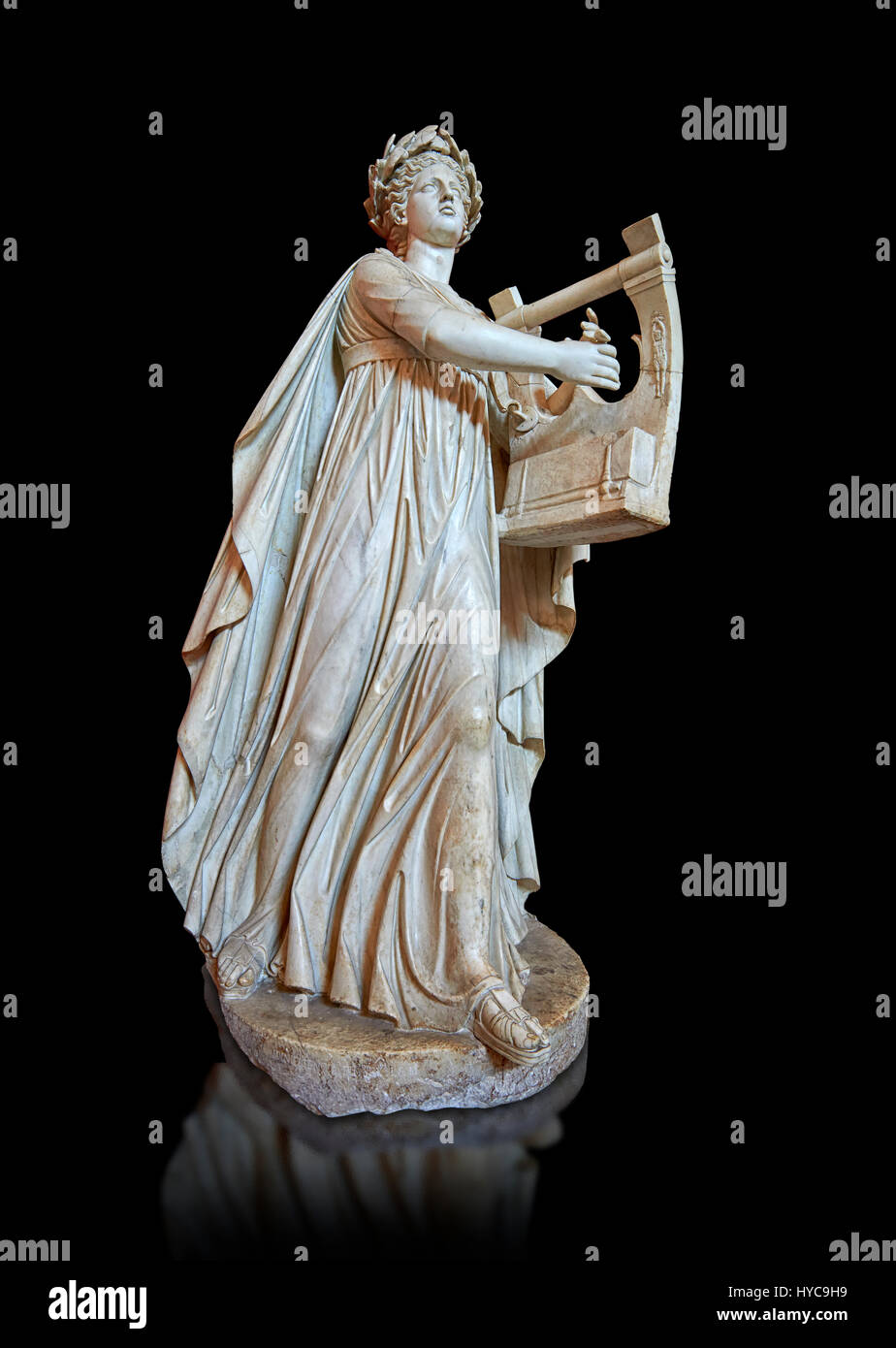 Römische Ststue des mit einer Lyra, kopiert aus einem früheren 4. Cebtury BC hellenistische Statue, die aus einer Gruppe von Musen in Villa de Cassius im Tivoli, Inv gefunden Stockfoto