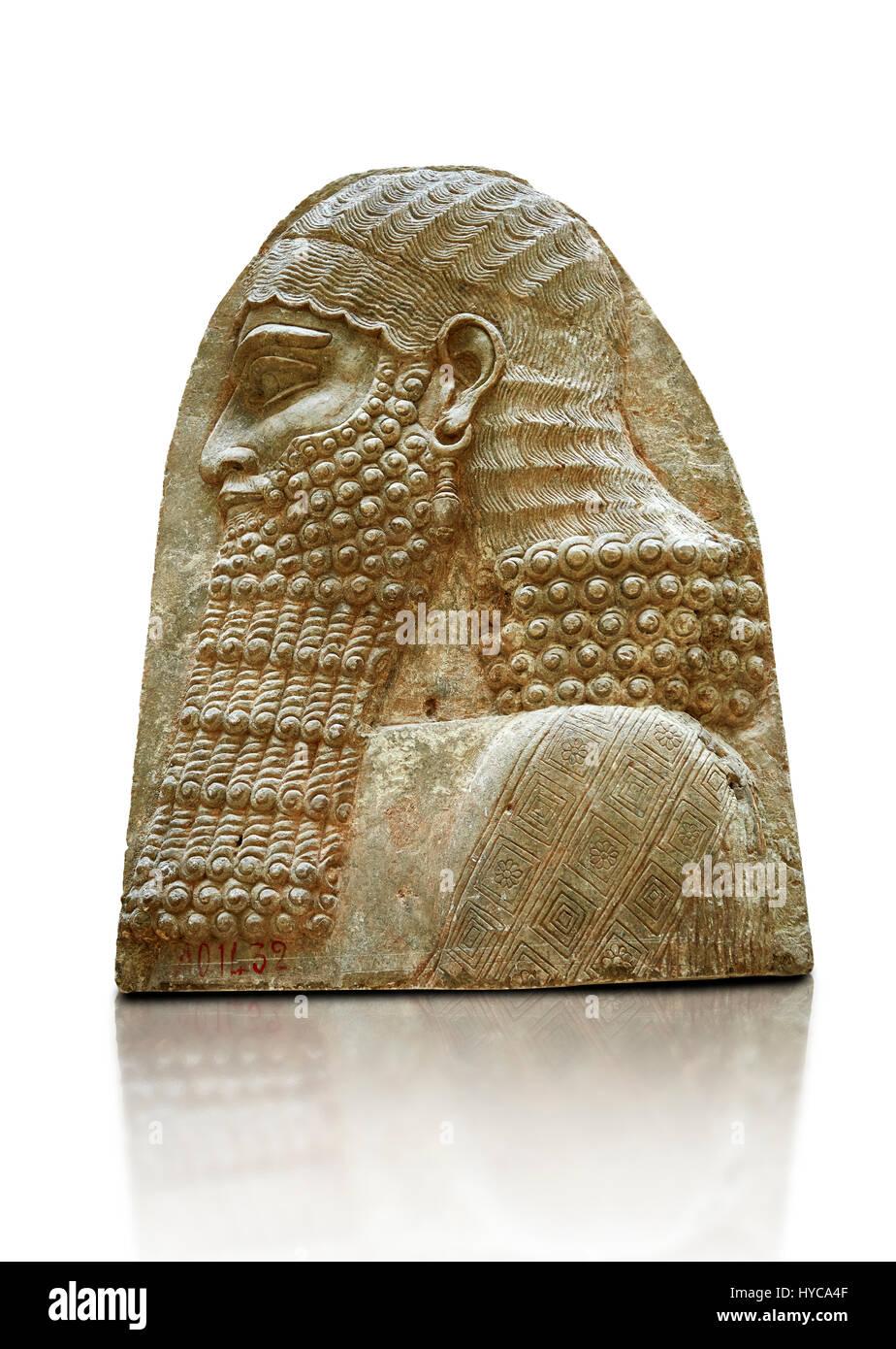 Steinrelief skulpturierten Panel Fragment eines Würdenträgers. Inv AO 1432 von Dur Sharrukin Palast des assyrischen Königs Sargon II in Khorsabad, 713-706 v. Chr.. Stockfoto