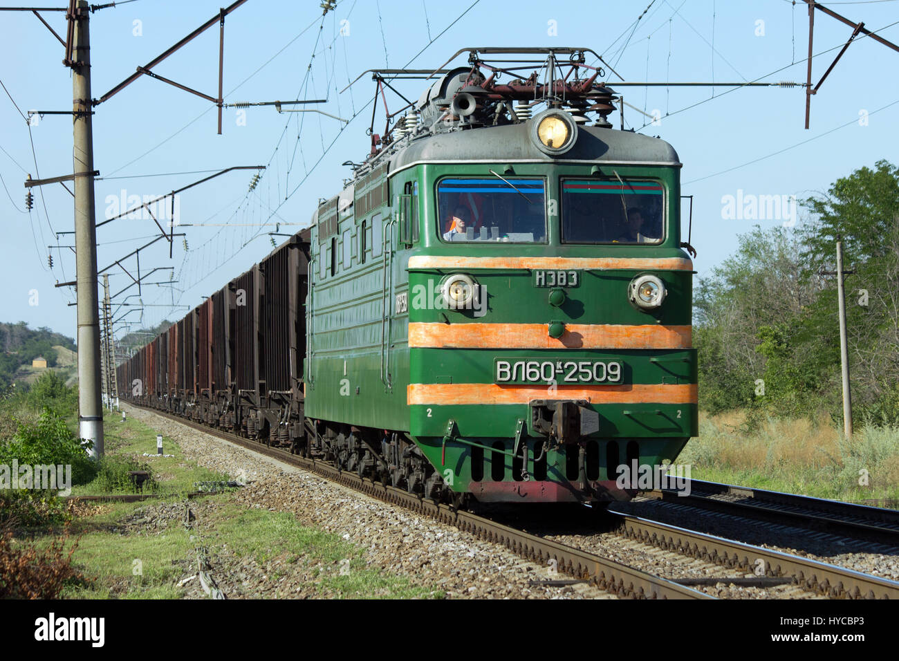 Alte e-Lok, Kochevanchik, Russland, 9. August 2011, elektrische Lokomotive VL60k, in unserer Zeit bereits eine große Seltenheit. Stockfoto