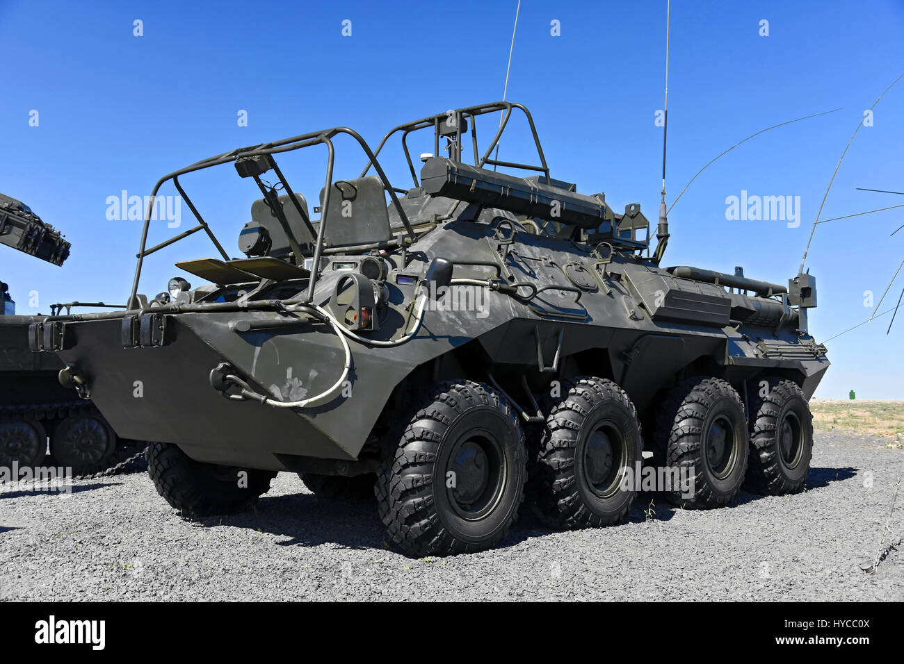 Schützenpanzer BTR-80, Kadamovskiy Polygon, Russland, 11. September 2016. Forum "Armee-2016". Eintrag und frei zu schießen. Stockfoto