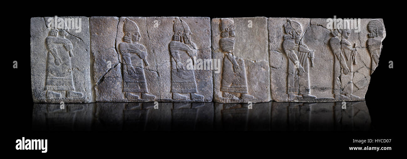 Relief-Panels Orthostat mit Darstellung von Hofbeamten, dienten sie als Wandverkleidung der Paläste auf der Burg Sam'al - Zincirli. Pergamon Stockfoto