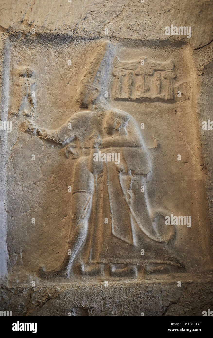 Hittite Relief-Skulpturen der Götter am Yazilikaya Sancutary [dh geschrieben Riock], Hattusa, Türkei.  Das größte bekannte hethitische Heiligtum. 12. - 13t Stockfoto