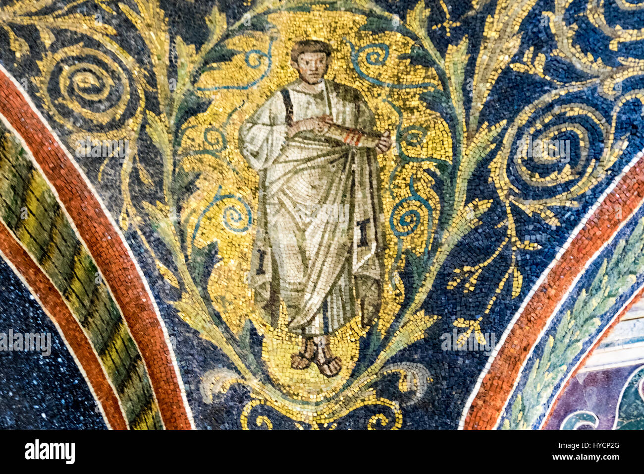 Detail eines Mosaiks im Baptisterium von Neon in Ravenna, Italien, Heiligen. Stockfoto