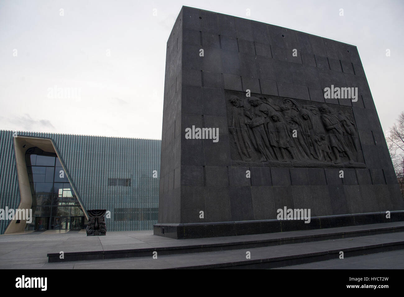 Das Warschauer Ghetto Helden Denkmal und POLIN Museum für die ...