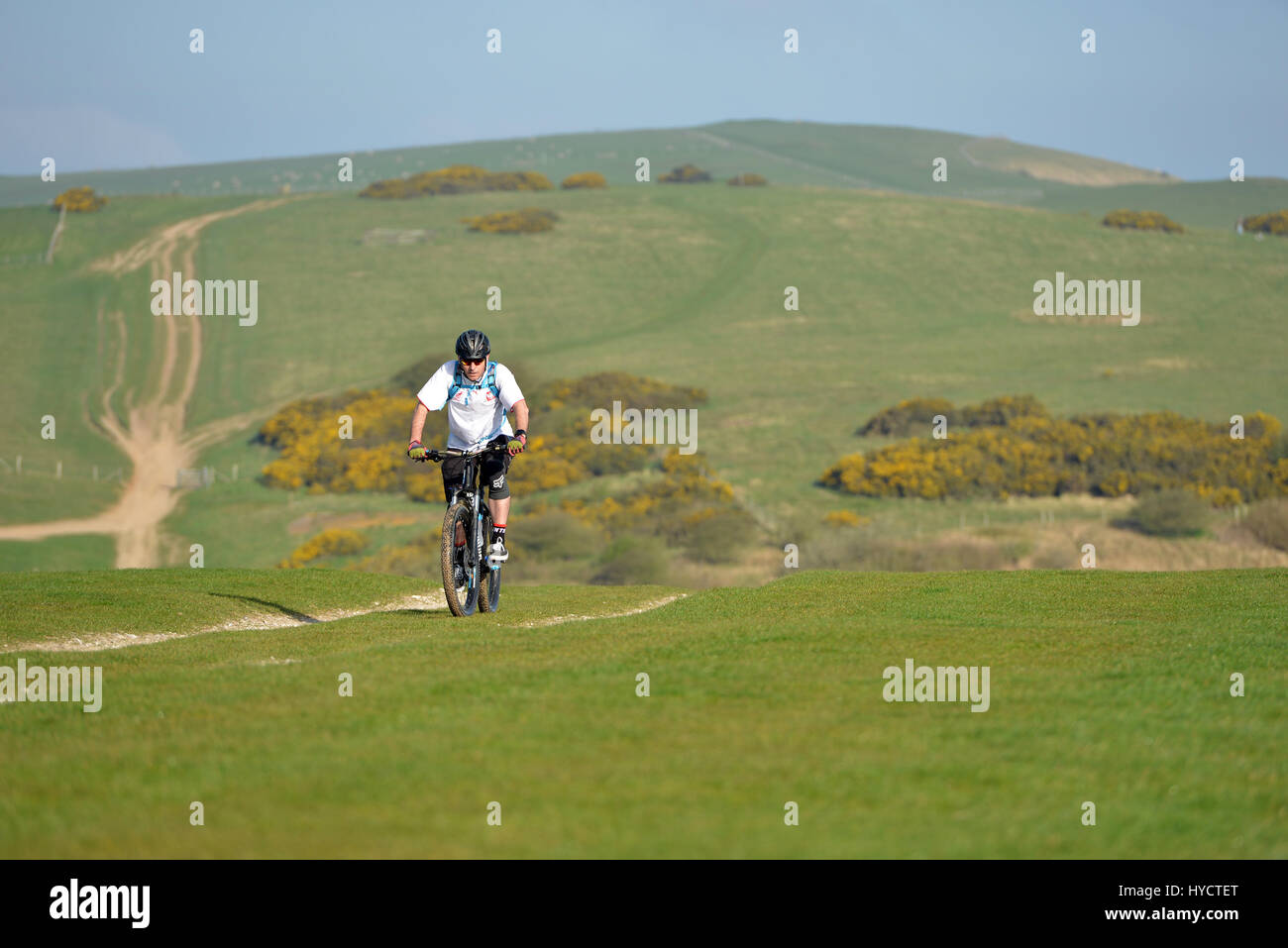 Radfahren auf den South Downs Way in East Sussex Stockfoto