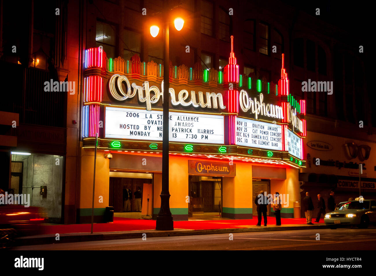 Klassische und historische Orpheum Theater in der Nacht in der Innenstadt von Los Angeles Stockfoto